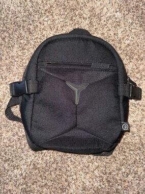 Black Women's Compact Backpack Crossbody - Pocketed Everyday Carry